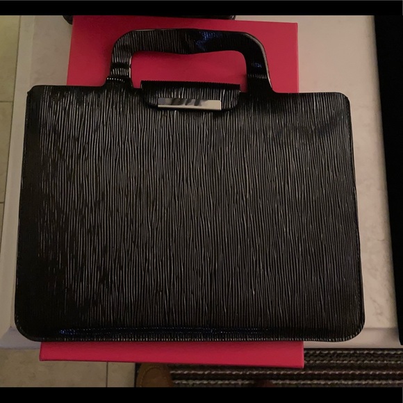 SIMI Mini iPad case. Rippled finish is high gloss black - Picture 4 of 5